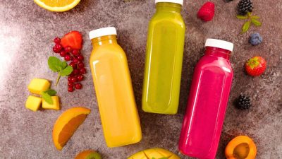 Bouteilles en plastique : 5 raisons de les choisir pour son stand de jus