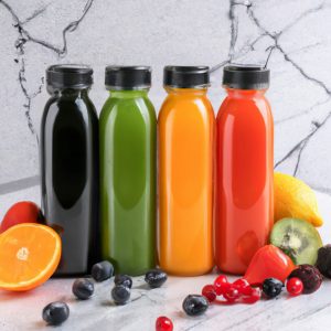 Bouteille plastique avec bouchon noir